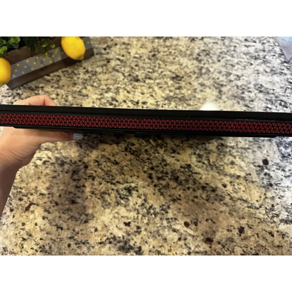 Dell Inspiron 15 7567 Gaming Laptop I5-7300, NVIDIA Gtx 1050, 1TB SSD 8GB Win 11